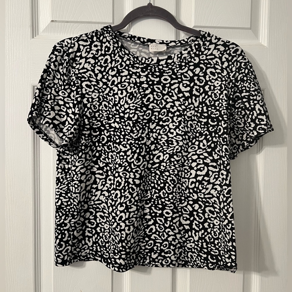 Cheetah print super soft shirt